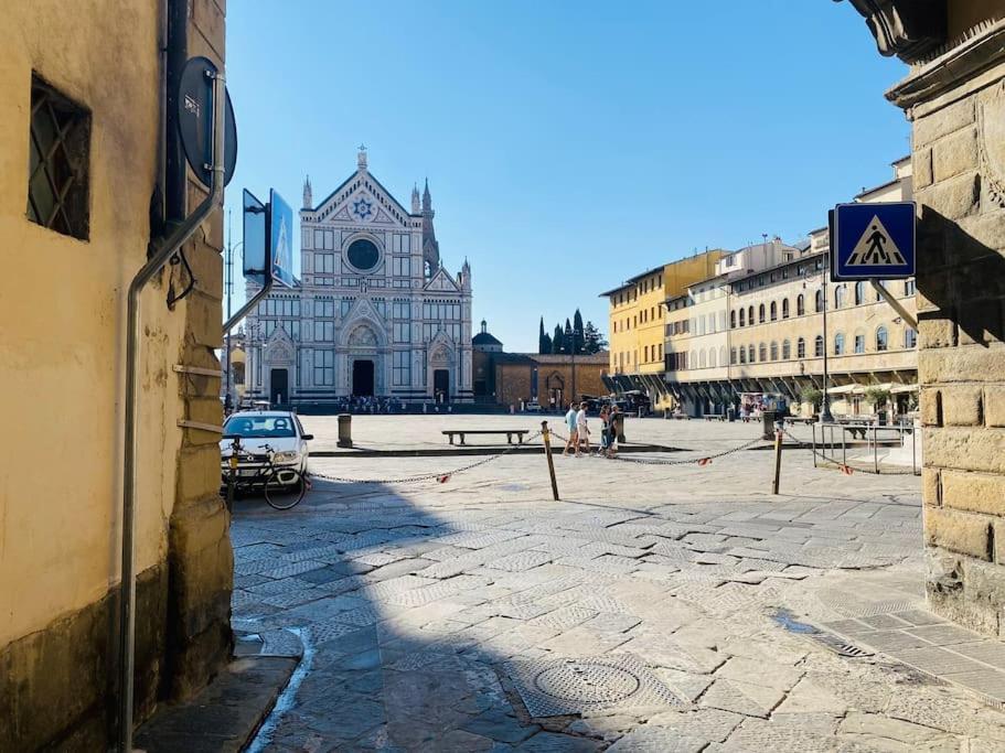 Amazing Apartment In Piazza Santa Croce Firenze Exteriör bild