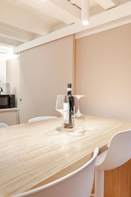 Amazing Apartment In Piazza Santa Croce Firenze Exteriör bild
