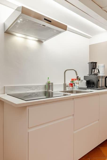 Amazing Apartment In Piazza Santa Croce Firenze Exteriör bild