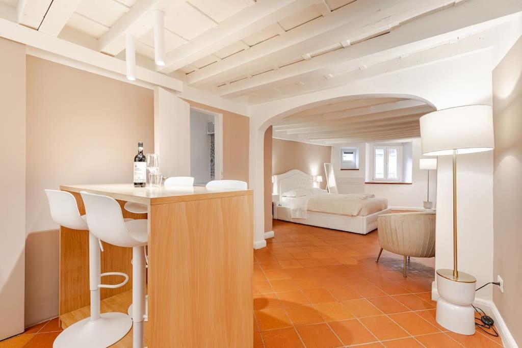 Amazing Apartment In Piazza Santa Croce Firenze Exteriör bild