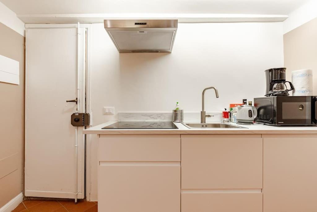 Amazing Apartment In Piazza Santa Croce Firenze Exteriör bild