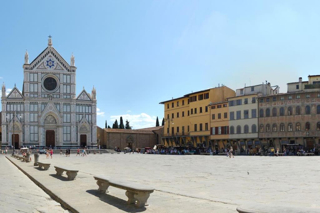 Amazing Apartment In Piazza Santa Croce Firenze Exteriör bild